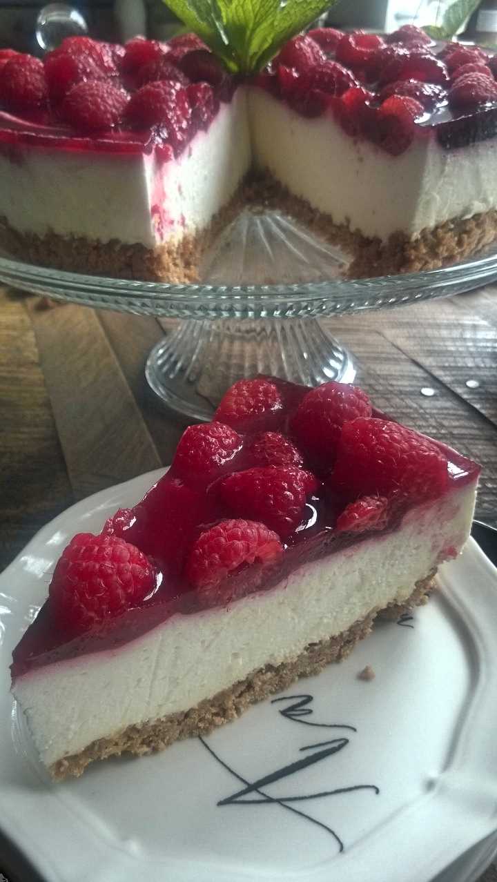 Panna Cotta Raspberry Torte/Cake | A German in Seattle